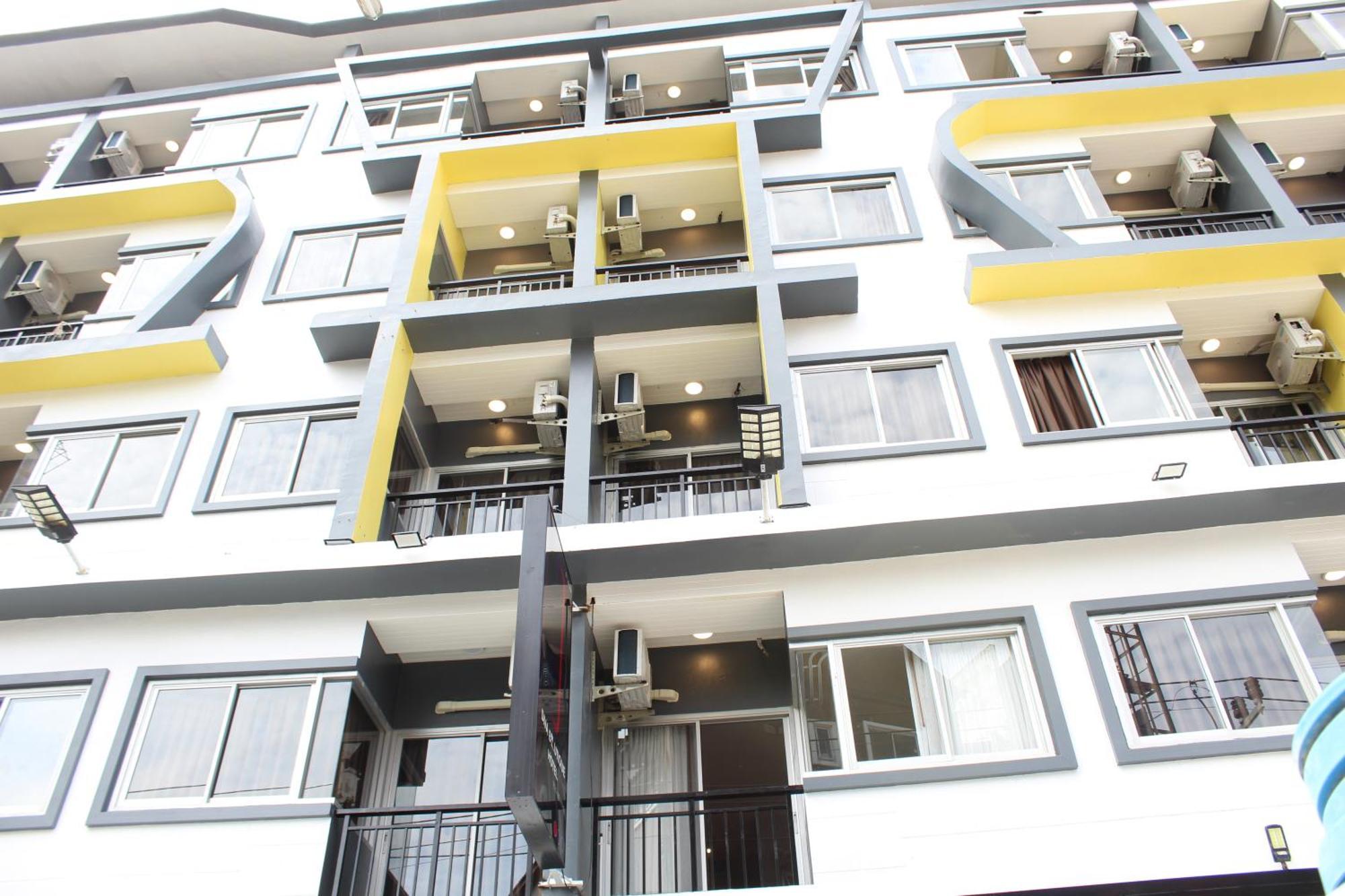 Diva Boutique Hotel Patong Buitenkant foto