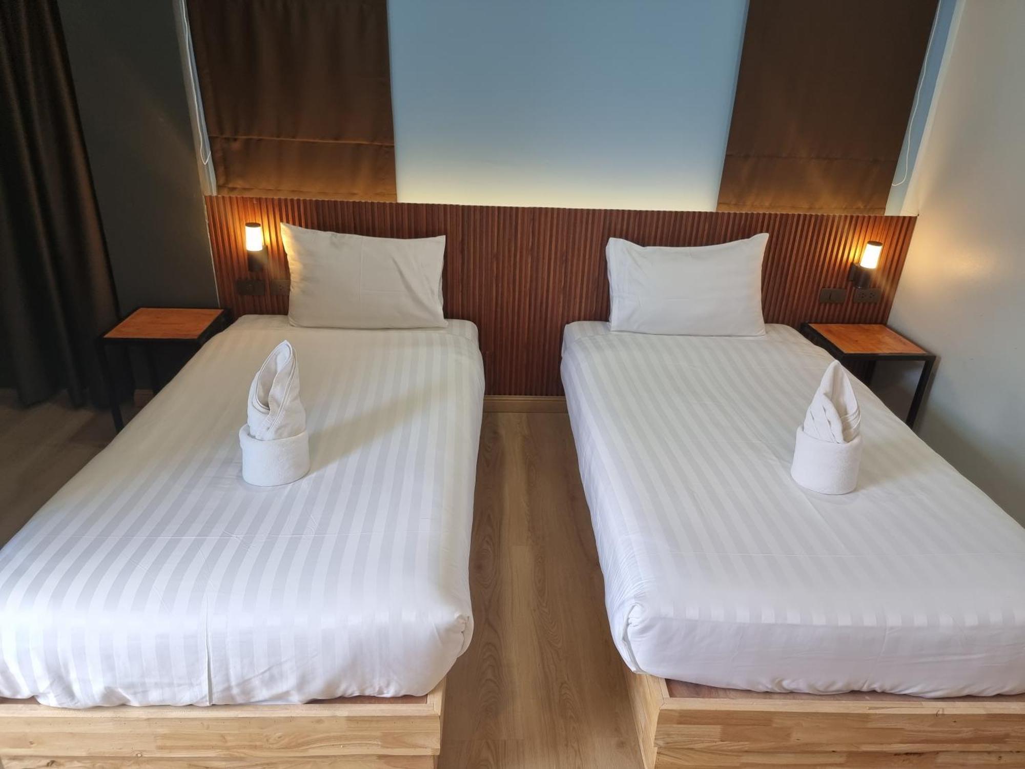 Diva Boutique Hotel Patong Buitenkant foto