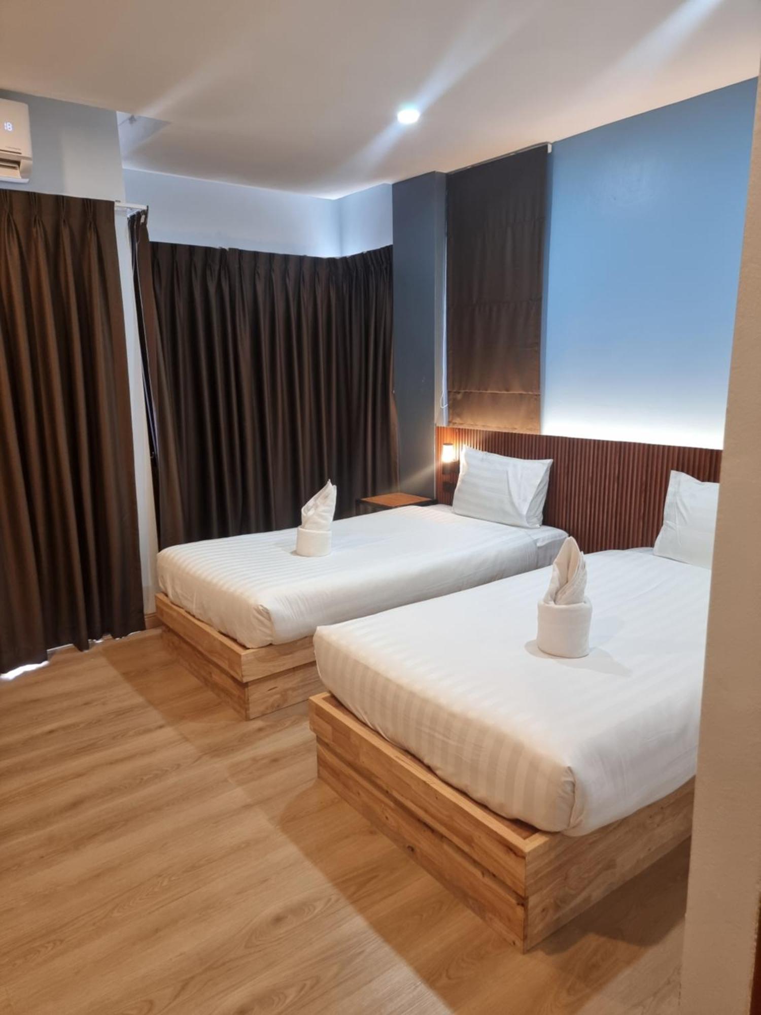 Diva Boutique Hotel Patong Buitenkant foto